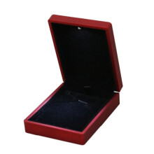 2X LED Lighted Necklace Box Rubber + Plush Pendant Case for Jewelry Display Wedding Valentine's Day Gift (Red)