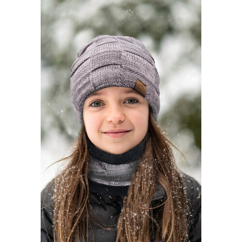 Set di 3 pezzi per bambini: cappello invernale, sciarpa scaldacollo e guanti touchscreen. 1