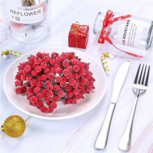 640 Artificial Frosted Red Holly Berries Christmas Fruit Berry Flower for Christmas Tree Decoration Garland Making