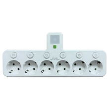 Slimme stekkerdoos met USB-poorten, individuele schakelaars, 2500W, geschikt voor kantoor en studentenkamers.