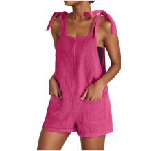 Macacão feminino rosa choque, modelagem solta, com design sem mangas ajustável, bolsos duplos e pernas largas – perfeito para looks de verão.