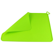 OULII Green Silicone Place Mat for Kids Comfortable Washable Heat Insulation Lightweight 1pc