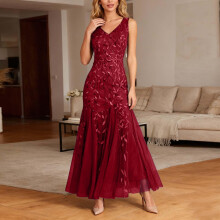 Elegante abito da sera da donna con scollo di paillettes, aderente