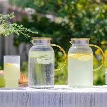Lot de 2 pichets en verre de 2 litres avec couvercle, carafe résistante à la chaleur pour café infusé à froid, café, limonade, thé glacé,