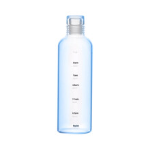 Bouteilles d'eau transparentes de 750 ml avec couvercle, 23 x 7,5 cm, graduées, incassables, en plastique transparent, bleues, idéales pour le