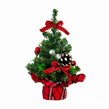 Árbol de Navidad de mesa de 20 cm con estampado de cuadros rojos y negros