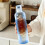 Garrafa de água transparente com tampa, 750ml, graduada e resistente a quebras. 4