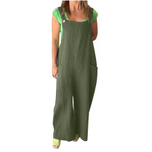 Macacão feminino folgado, verde militar, estilo linho, confortável e leve, ideal para ocasiões casuais.