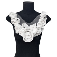 Recyclable Polyester Handmade Pleated Flower Patches For Sustainable Fashion And Home Decoration Enhancement