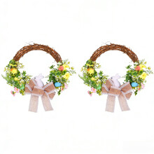 Paaskrans voor de voordeur, lentekrans met kleurrijke eieren, bloemen en geruite strikken, wanddecoratie voor thuis, feestjes en feestdagen.