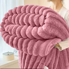 Kuscheldecke aus Kaninchenfell – flauschig, beidseitig, weich und warm