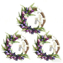 Paaskrans met kruis en duif, religieuze lentetulpen, bloemenrank, decoratie voor de voordeur, wanddecoratie voor thuis, feest of festival.