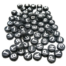 260 piezas de cuentas acrílicas negras con letras para joyería y manualidades hechas a mano.