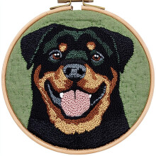 DIY Punch Needle Kit: Cute Rottweiler Dog Design, Easy for Beginners, Includes Hoop & Yarn – 20x20cm Embroidery Set