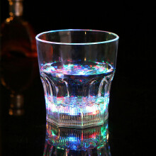 Verres lumineux multicolores à LED activés par liquide, 18 cl, lot de 4