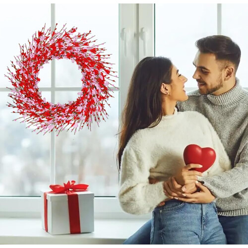 22"-os Valentin-napi koszorú szívekkel és virágokkal 2