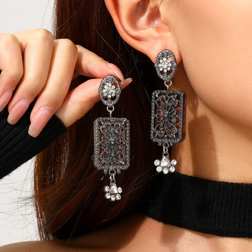Lightweight Dangle Earrings For Elegant Everyday Drop Earrings With Secure Clasps 1