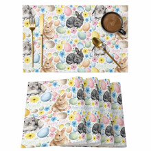 Set van 4 placemats met paashaasmotief – Antislip, wasbaar, roze/blauw/madeliefjesdesign, geschikt voor binnen en buiten.