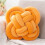 Coussin décoratif en peluche à nœud, 30 cm 1