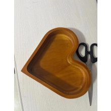 Assiettes à dessert en bois à motifs de cœur et de trèfle à quatre feuilles – Plateaux à compartiments multiples pour la Saint-Patrick, les