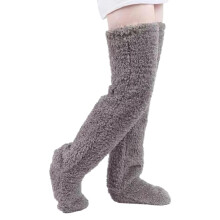 Calze da donna sopra il ginocchio, morbide e soffici, calze lunghe invernali in pile, comode pantofole, scaldamuscoli caldi.
