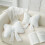 Set di 2 cuscini decorativi in peluche a forma di fiocco 1