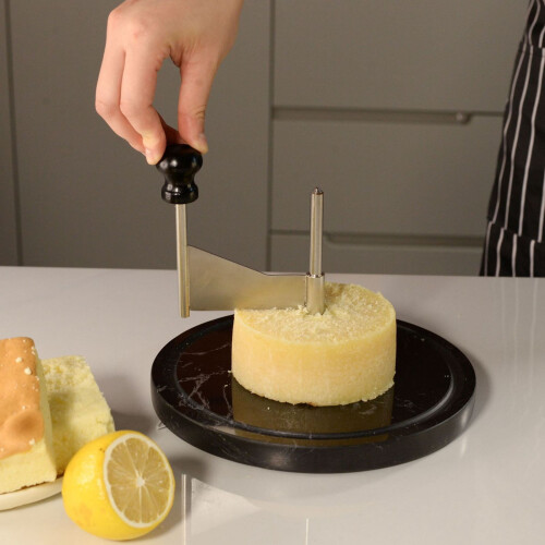 Râpe à fromage manuelle avec manche en bois, acier inoxydable 2