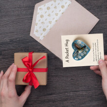 Token Coração Abraço de Bolso com Cartões de Felicitações Azul Claro