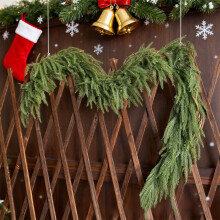 Guirlande artificielle de pin de Norfolk | 178 cm de verdure hivernale réaliste pour décoration de Noël intérieure et extérieure | Décoration