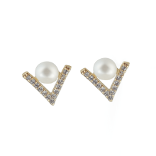 V-Shape Pearl & Crystal Stud Earrings for Women, Alloy with Silver Needle Natural Freshwater Pearl Elegant Bridal Wedding Party Jewelry Gift