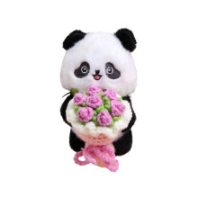 Panda-pehmonukke pitelee kukkia tai mahjongia 4,3 tuumaa