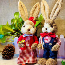2er-Set, 35,5 cm hohe Osterhasenfigur aus Stroh, Sisal-Kaninchenpaar mit Karotten und Eiern, Frühlingsdeko für Garten und Terrasse