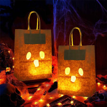 2 kpl Halloween-karkkipusseja, hehkuvia paperisia käsilaukkuja lapsille, karkki vai herkku, pieniä lahjapusseja, juhlakoristeita
