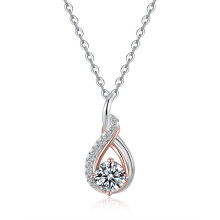 Colar feminino com pingente de moissanita em prata de lei