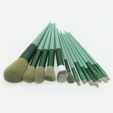 13pcs Green Makeup Brushes Set – Skin-Friendly, Washable & Portable
