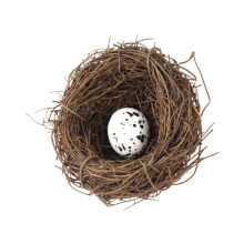 Handgefertigtes Oster-Vogelnest-Set aus Rattan, dekoratives künstliches Nest und Eier für Osterbastelarbeiten, frühlingshafte Tischdekoration und