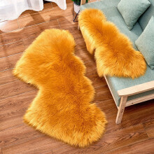 Soft Heart-Shaped Plush Carpet – Fluffy, Non-Slip, Washable Shaggy Rug for Bedroom, Living Room, Nursery; Compatible with Valentine Gifting