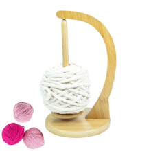 Magnetic Wooden Yarn Holder for Crocheting & Knitting – Rotating Pendulum Ball Dispenser Stand, Compatible with All Yarns