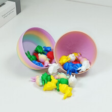 Miniature di creazioni pasquali - Coniglietto minuscolo stampato in 3D che tiene un uovo, decorazione delicata simile a quella fatta a mano per