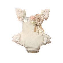 (3-6 Months, Beige) Elegáns kislány ujjatlan pizsama, szögletes nyakú, csipkeszegélyű, virágmintás csipkeszoknyával