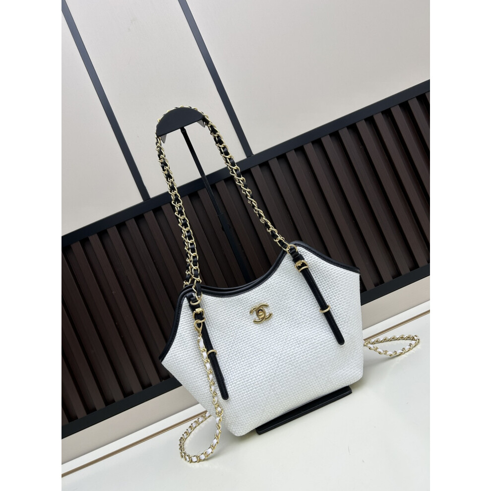 Xhrain Chanel 26C Cruise Hippie Mini Tote Calfskin Chain Bag 30Cm White