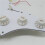 2X Garde Du Corps de Guitare Électrique Assemblés de Plaque à Gratter Précâblés Chargés 11 Trous Ssh Blanc 7