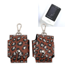 2 pièces Étui en cuir PU pour oxymètre de pouls du doigt 7x6cm