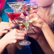 108 Plastic Martini Glasses, Clear Wine Glasses Reusable Party Cups Dessert Cups for Cocktail Champagne Flutes Dessert