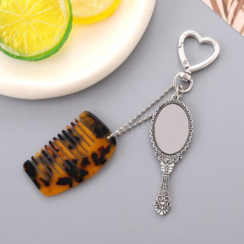 (Leopard Print) Cute Mini Comb & Mirror Keyring for Home Decor 2