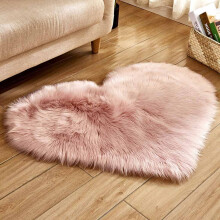 Fluffy Heart-Shaped Faux Sheepskin Rug, Pink Shaggy Area Rug for Bedroom/Living Room – Compatible with Coquette & Valentine's Decor, 11.8" x 15.7"