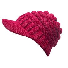 Hata teirmeach geimhridh le beanie lachan do mhná, méid amháin