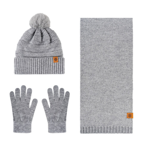 Set da donna composto da cappello, sciarpa e guanti in lana