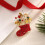 Broche chaussettes de Noël en strass 4