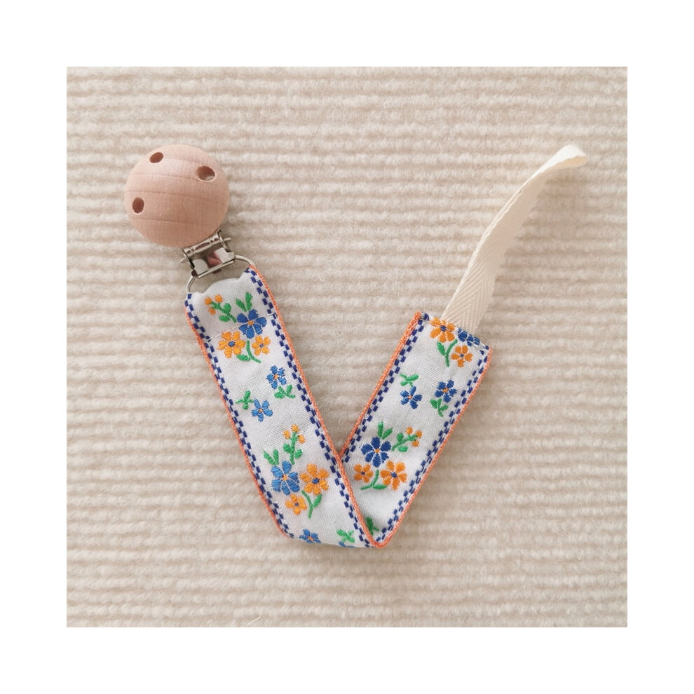 Embroidered Baby Embroidered Pacifier Chain Baby Teether Small Toys Anti-falling Chain Beech Wood Pacifier Clip Lanyard